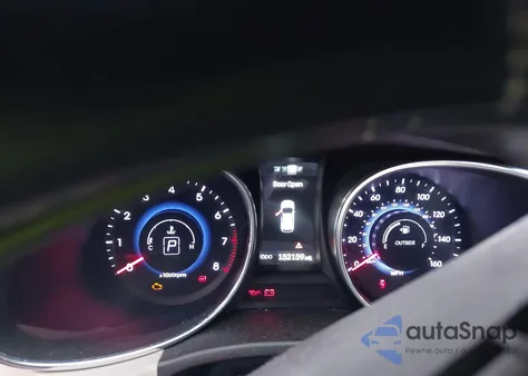 2015 Hyundai Santa Fe Sport 2.4L из США, поврежденный, VIN 5XYZU3LB9FG277856